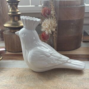 Ashland White Ceramic Bird with Crown